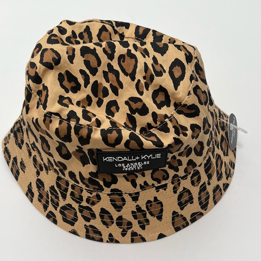 Cheetah print bucket hat